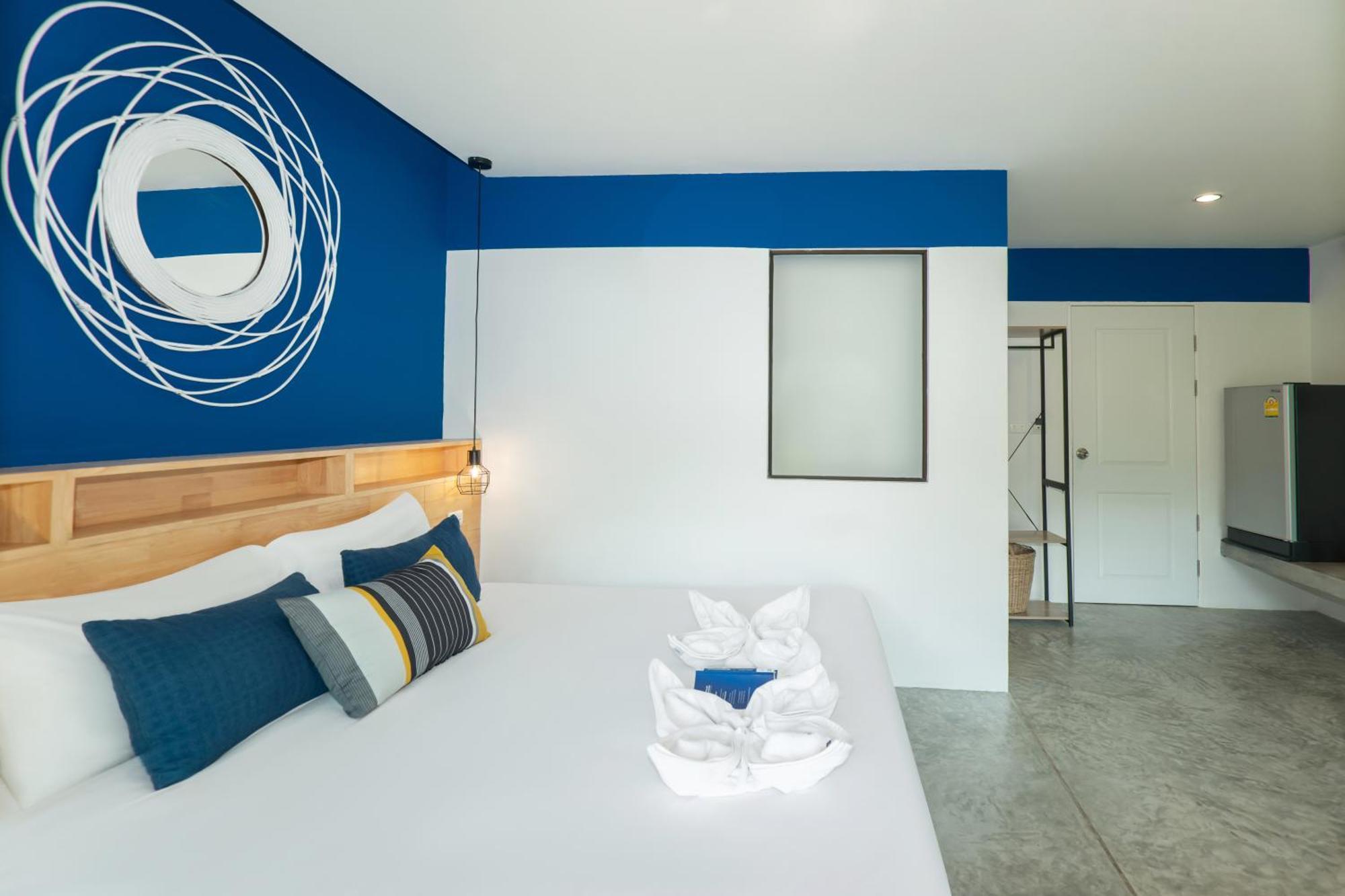 צ'אלונג Kraam Silhouette Hotel And Cafe Phuket מראה חיצוני תמונה