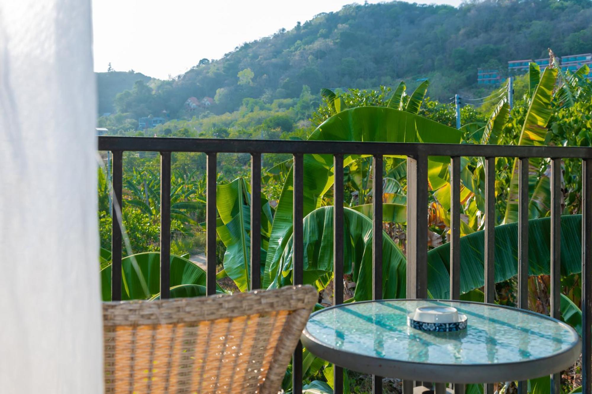 צ'אלונג Kraam Silhouette Hotel And Cafe Phuket מראה חיצוני תמונה
