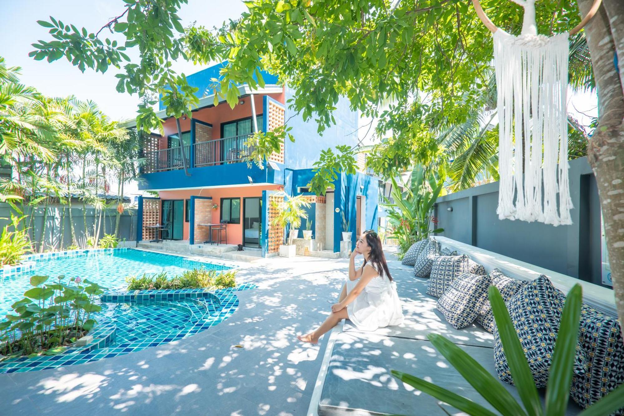 צ'אלונג Kraam Silhouette Hotel And Cafe Phuket מראה חיצוני תמונה